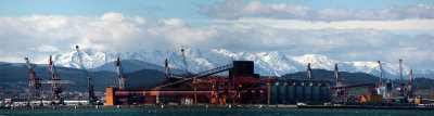 The harbour and the mountains (Pea Sagra)