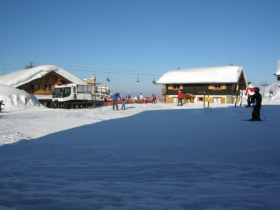 Skiing in Avoriaz February 2013