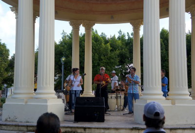 Caibarien-Concert by locals