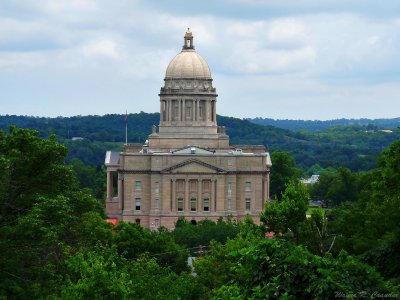 KY State Capital side view.jpg