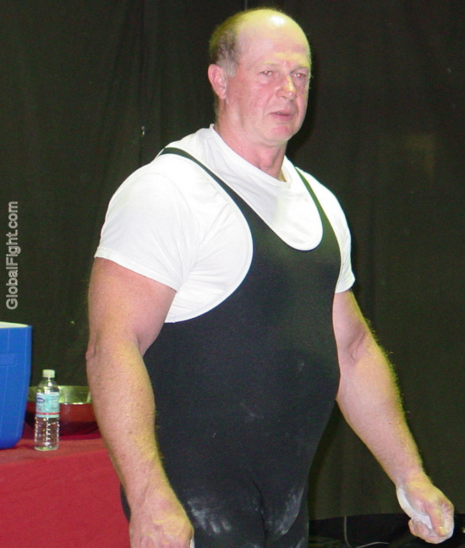 muscle grandaddy powerlifting event pictures.JPG