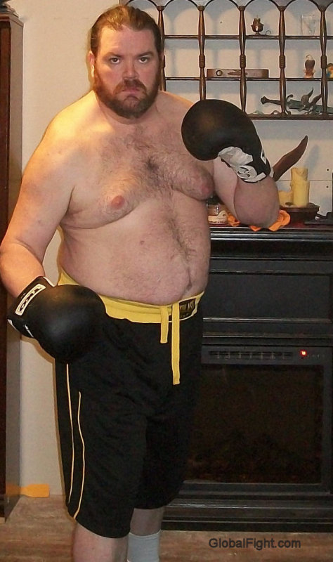 husky stocky beefy boxing bearish man.jpg