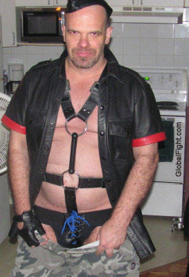 leather guy vest harness.jpg