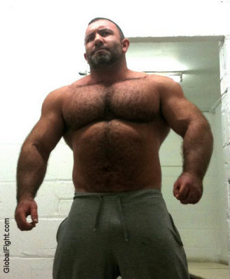 massively big powerlifter large gay bodybuilder.jpg