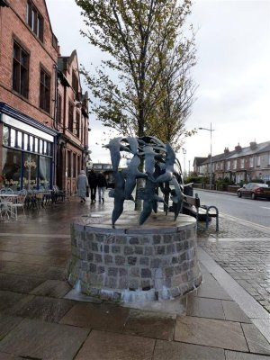 Knots sculpture, Hoylake