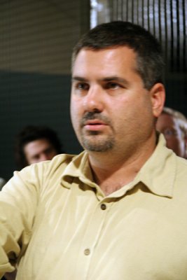 DV2075.jpg