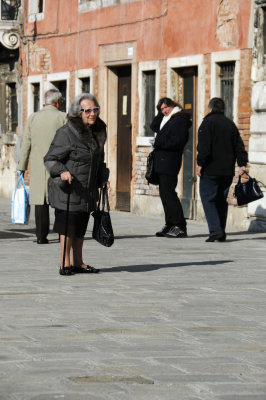 walking_in_venice