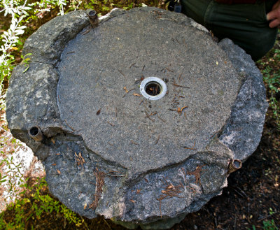 Water fountain with four  spigots 