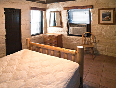 Lighthouse Cabin bedroom #2