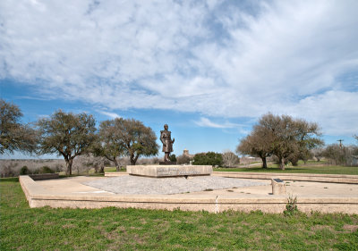 General Zaragoza statue