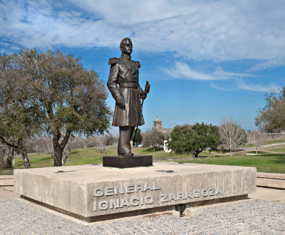 General Zaragoza statue #2