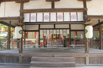 The Tamukeyama Shrine is the first branch of the Hachimangu Shrine, which was established in 749 AD.