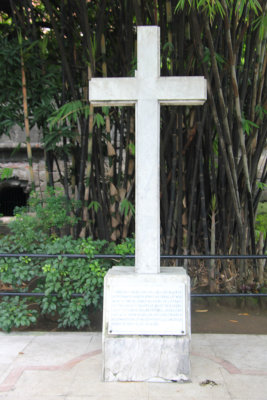 Memorial cross to Filipinos and Americans who died in the dungeon as victims of the Japanese during WWII.