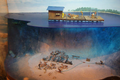 Exhibit showing the archeological excavation of the Pandanan wrecksite (discovered in 1993 by pearl diver Eduardo Gordovilla).