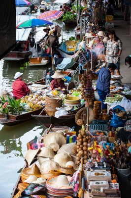 Floating market