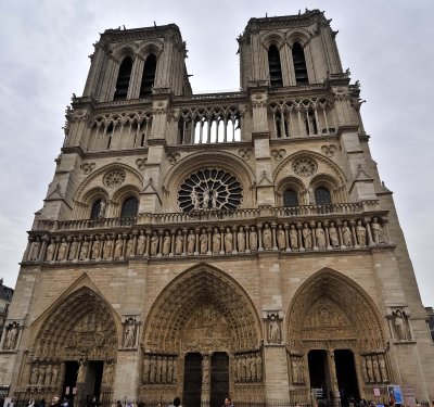 NotreDameFacade-1.jpg