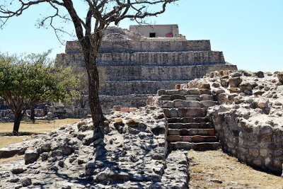 Canada de la Virgen Complex D coloured steps.jpg