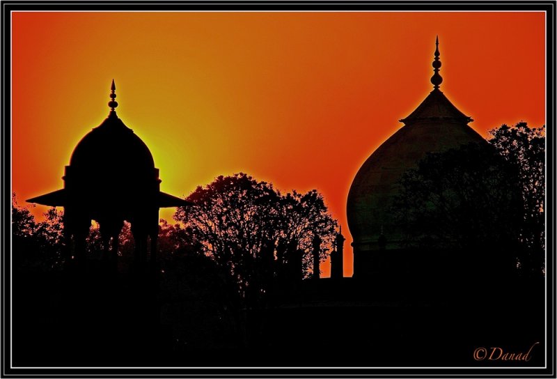 Winter Dawn. Agra.