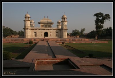 Itimad-Ud-Daulah. Agra.