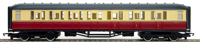 Hornby BR (Ex. LNER) Composite Corridor Coach