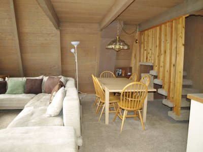 Living room & dining area