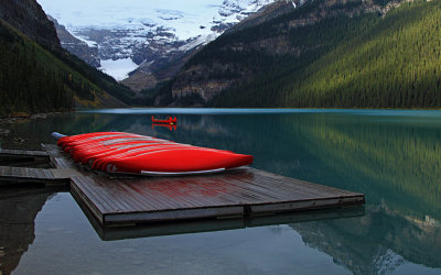 The red canoes of Lake Louise 