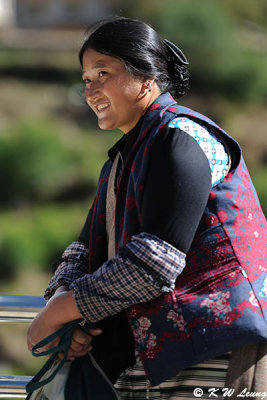 Tibetian lady DSC_9099