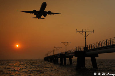 Sunset @ South Runway of HK Airport DSC_5081