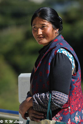 Tibetian lady DSC_9101