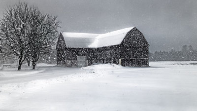 Barn In Snowstorm DSCF04483