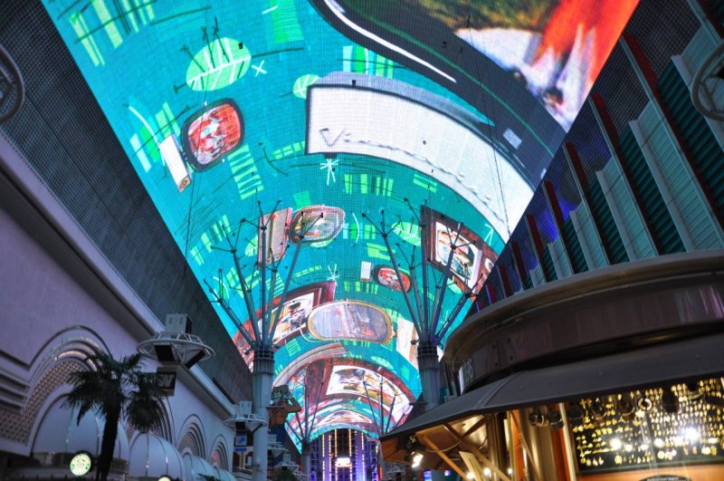 <strong>Fremont Street Experience</strong>