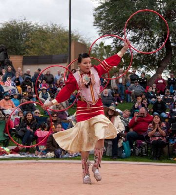 Hoop Dancing111.jpg