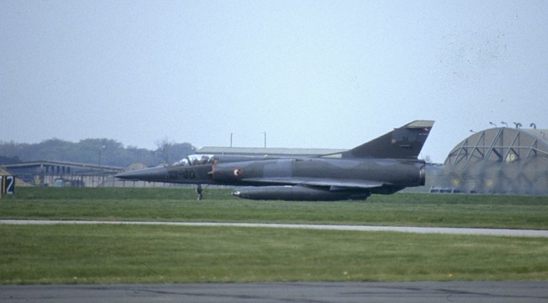 HON 1990 MIRAGE V 52 13-SQ FAFC.jpg