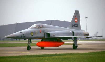 WAD 1993 F5E J-3025.A.jpg
