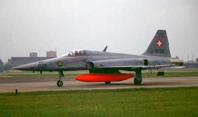 WAD 1993 F5E J-3025.jpg
