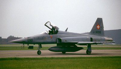 WAD 1993 F5E J-3090.jpg