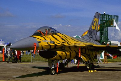 FFD 1991 F16A RBAF FA94-.A.jpg