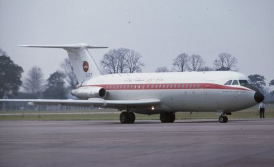 BOH 1977 BAC 111 SOAF 552A.jpg