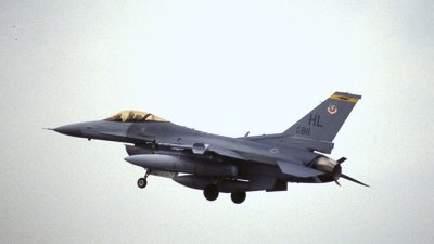 LKN 1994 F16C HL 811A.jpg