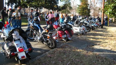 toys for tots ride 065.JPG