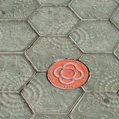 Gaudi's traces on the Pavement