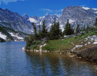 lovely lake isabelle