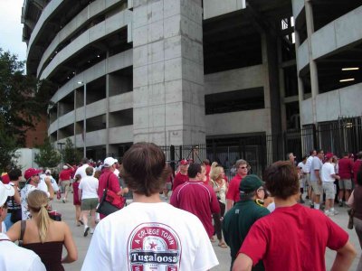 walking-to-gate