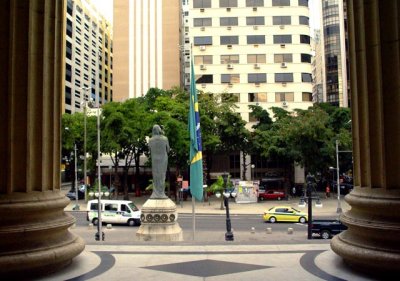 A rua vista da Alerj