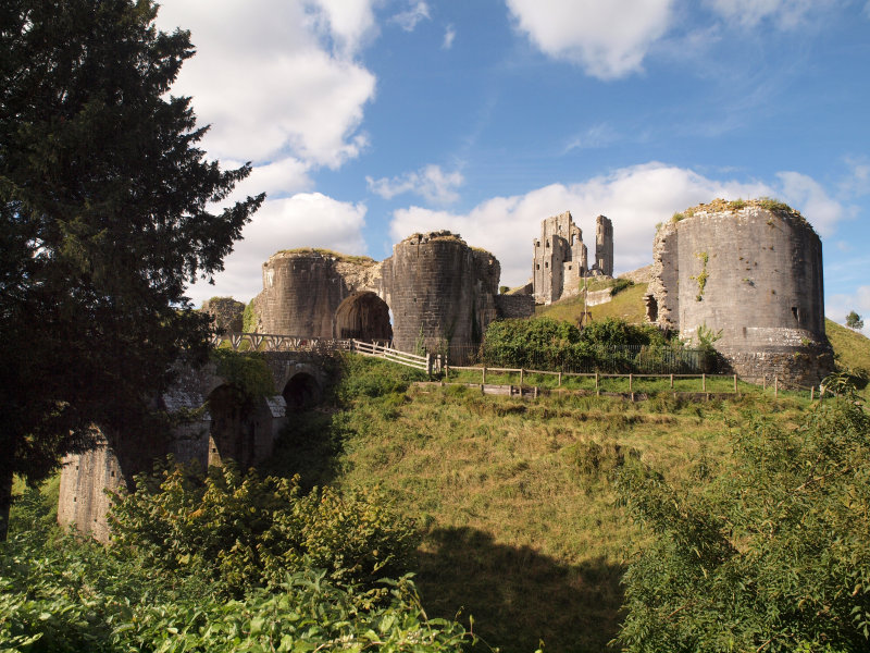 CORFE CASTLE /DORSET