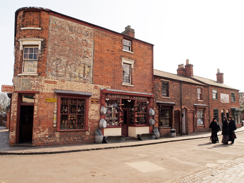 HIGH St. AT BLACK COUNTRY MUSEUM  DUDLEY