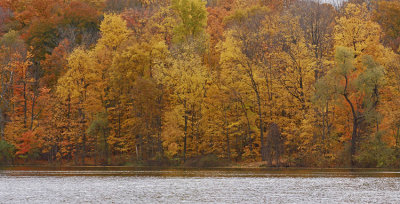 HUDSON SPRING LAKE IN THE FALL