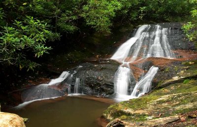 smaller waterfall on Wolf Creek