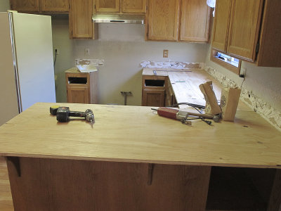 Installing Plywood Base 02
