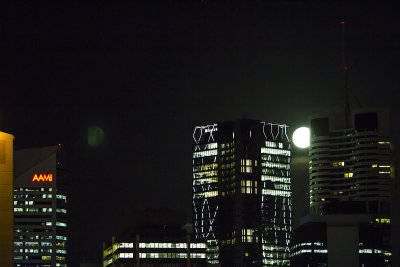 175-365 121130 Moon Rise Over Brisbane 029_1 sm.jpg